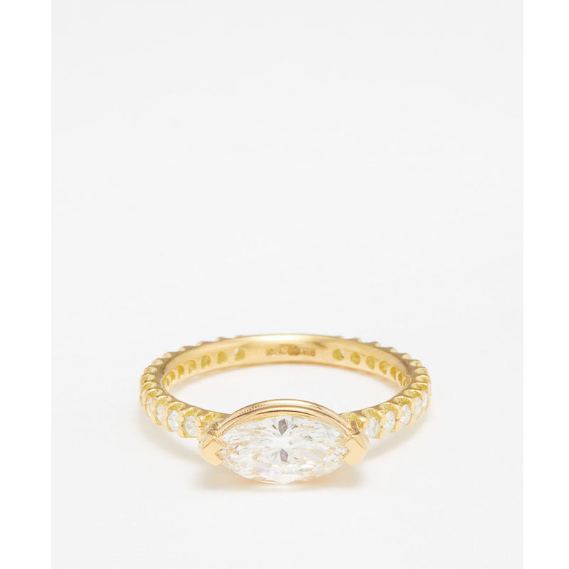 Solitaire 18ct yellow gold diamond ring